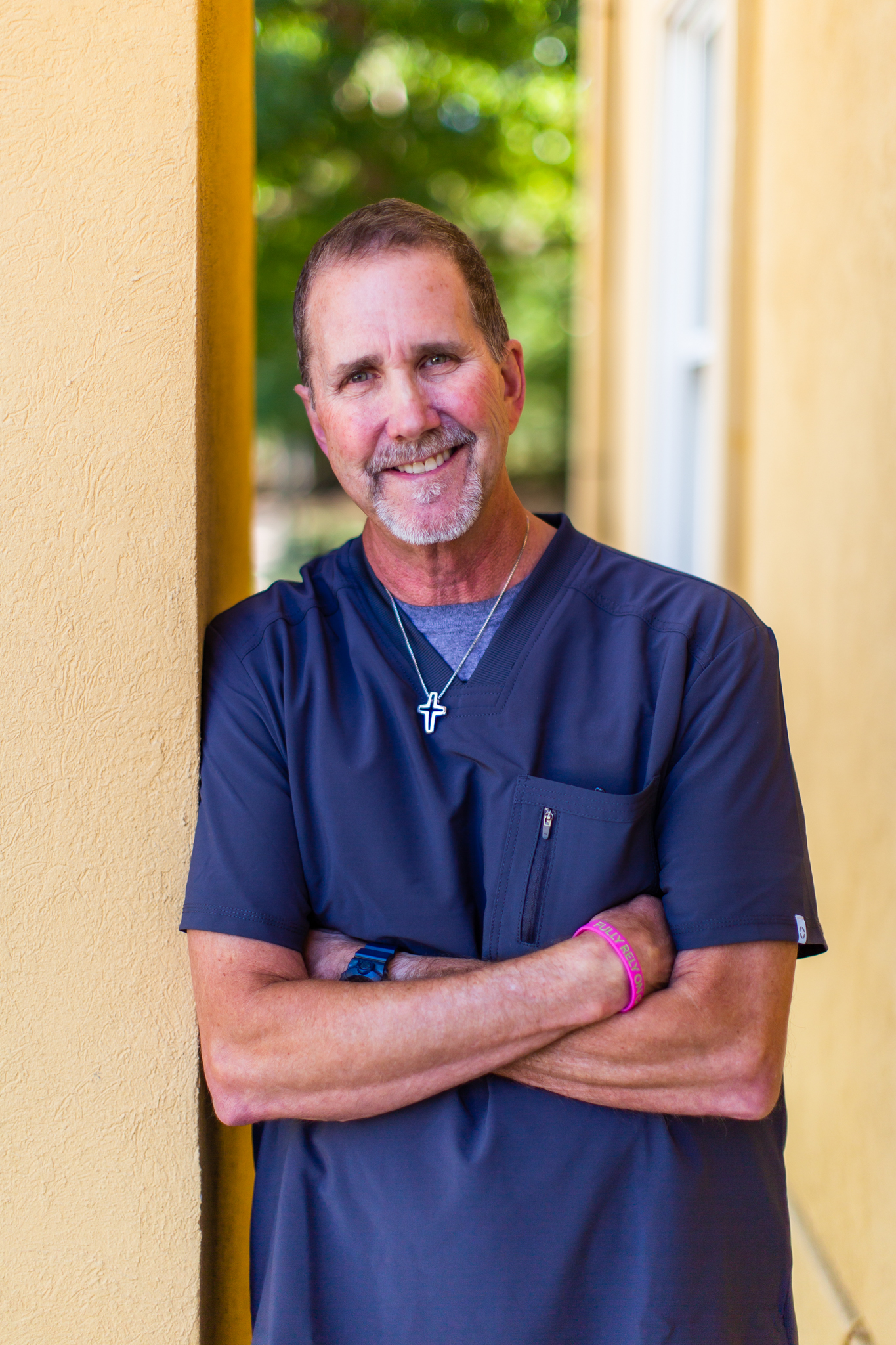 Steven W. Thomas, DDS - Living Magazine